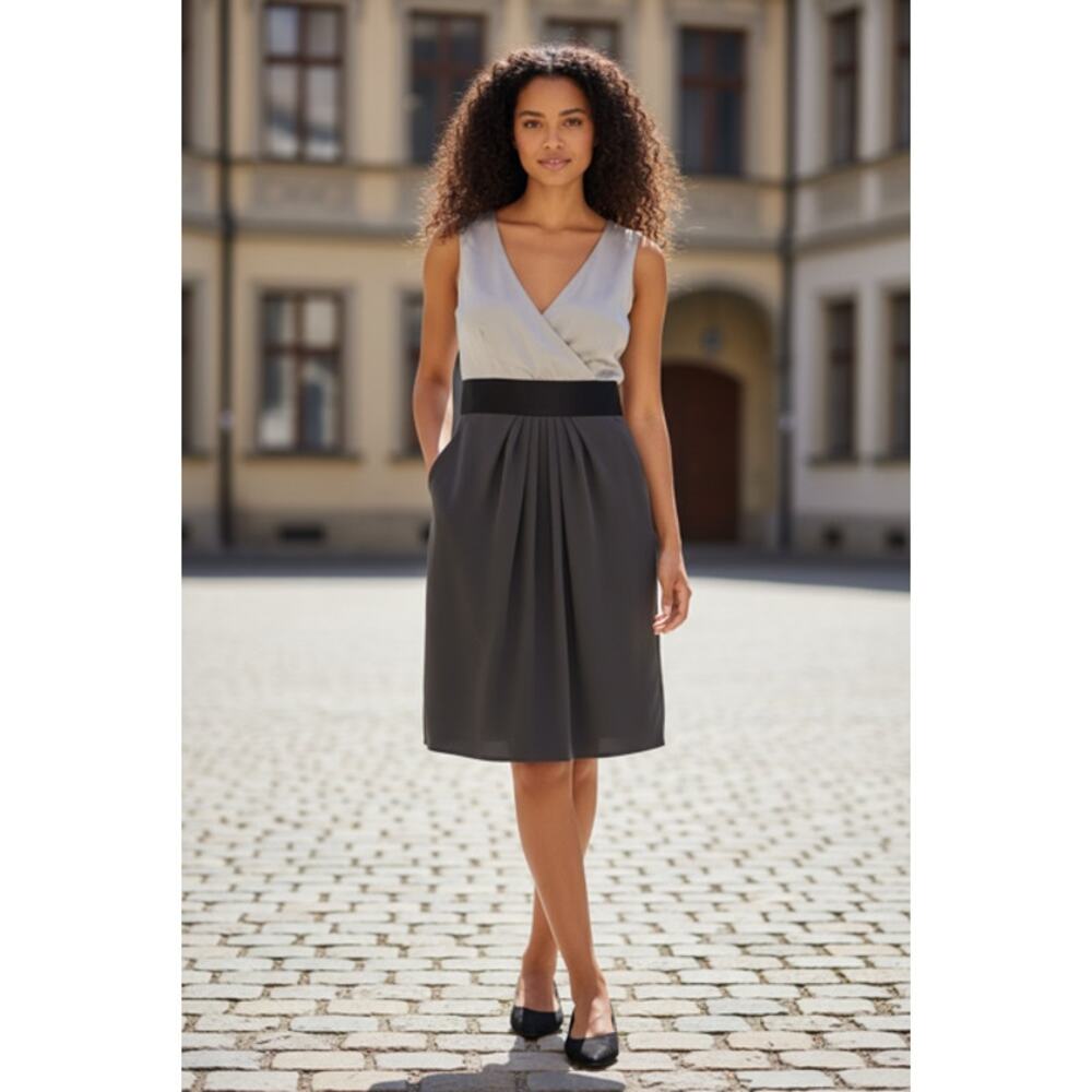 H&M V Neck Dress Size 8 - Picture 5 of 5